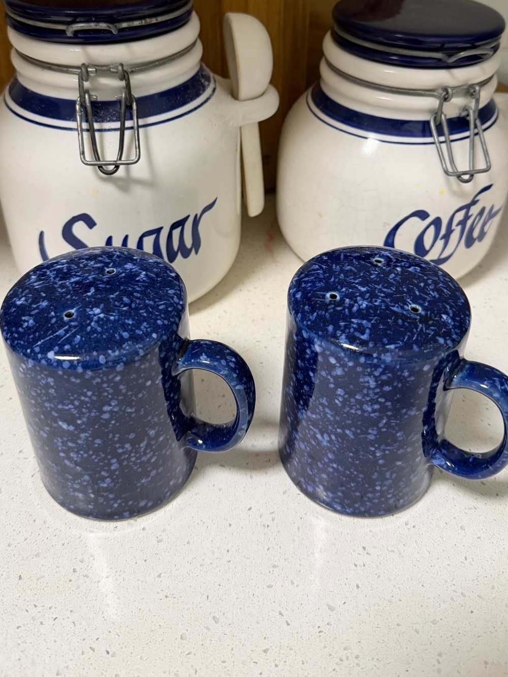 vintage Otagiri Japan salt and pepper shakers blue speckled glaze Cottagecore